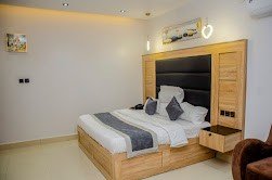 D&#039;cornerpiece Hotel and Suites