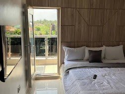 Sound View Lounge &amp; Apartments