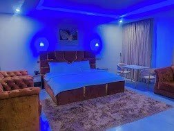 LINTOC HOTEL &amp; SUITES LTD