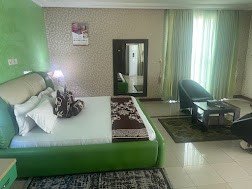 Hotel Seventeen