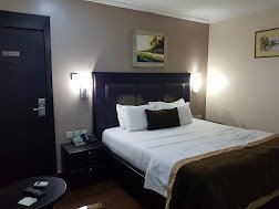 Neocourts Hotel