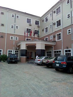 Hotel De Laurel