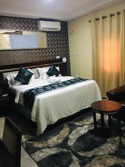 Lion Luxury Suites