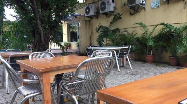 La Mango Restaurant and Bar